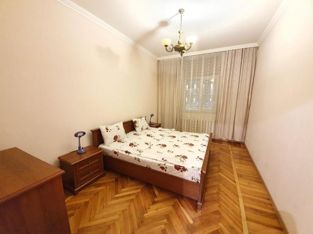 Ultra Central Apartment At Stefan Cel Mare Chisinau Ngoại thất bức ảnh