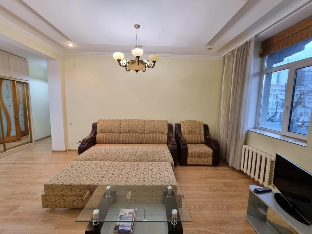 Ultra Central Apartment At Stefan Cel Mare Chisinau Ngoại thất bức ảnh